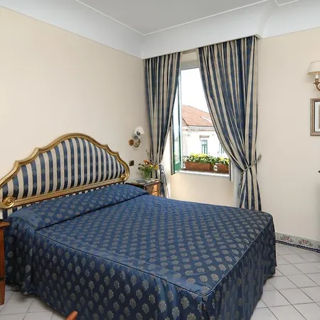 Old Square & , 73 Steps From The Street Amalfi