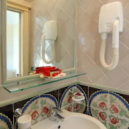 Pensjonat Old Square & , 73 Steps From The Street 4*