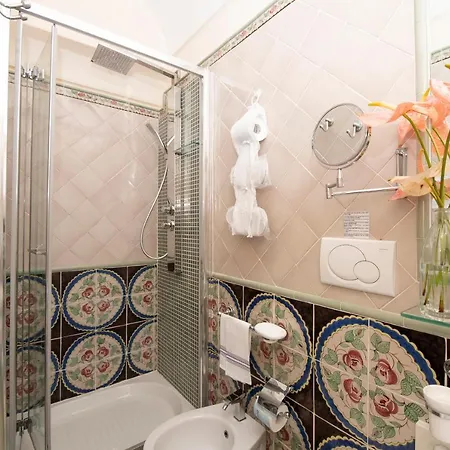 Pensjonat Old Square & , 73 Steps From The Street 4*